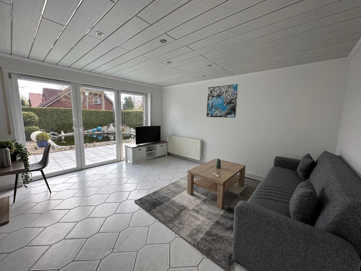 Ferienwohnung Am Hafen Ruestersiel Wilhelmshaven Exterior foto